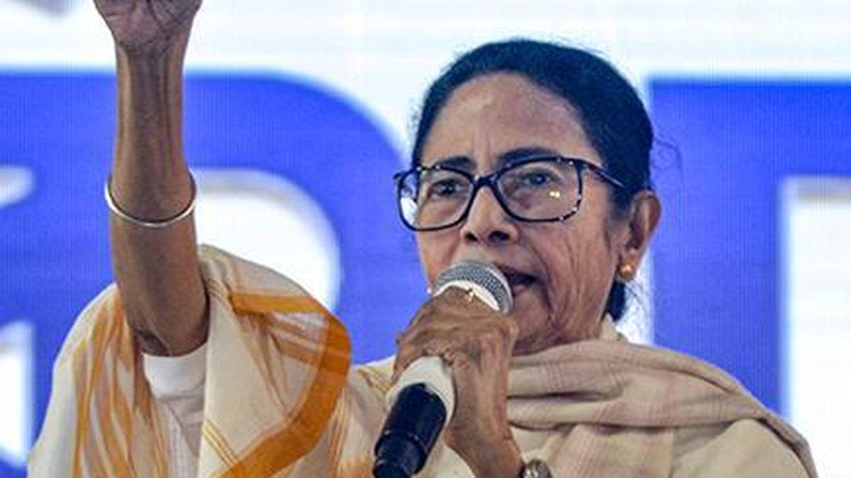Mamata Banerjee slams Amit Shah as 'dangerous', warns of dharnas if any eligible voter is deleted from list during SIR