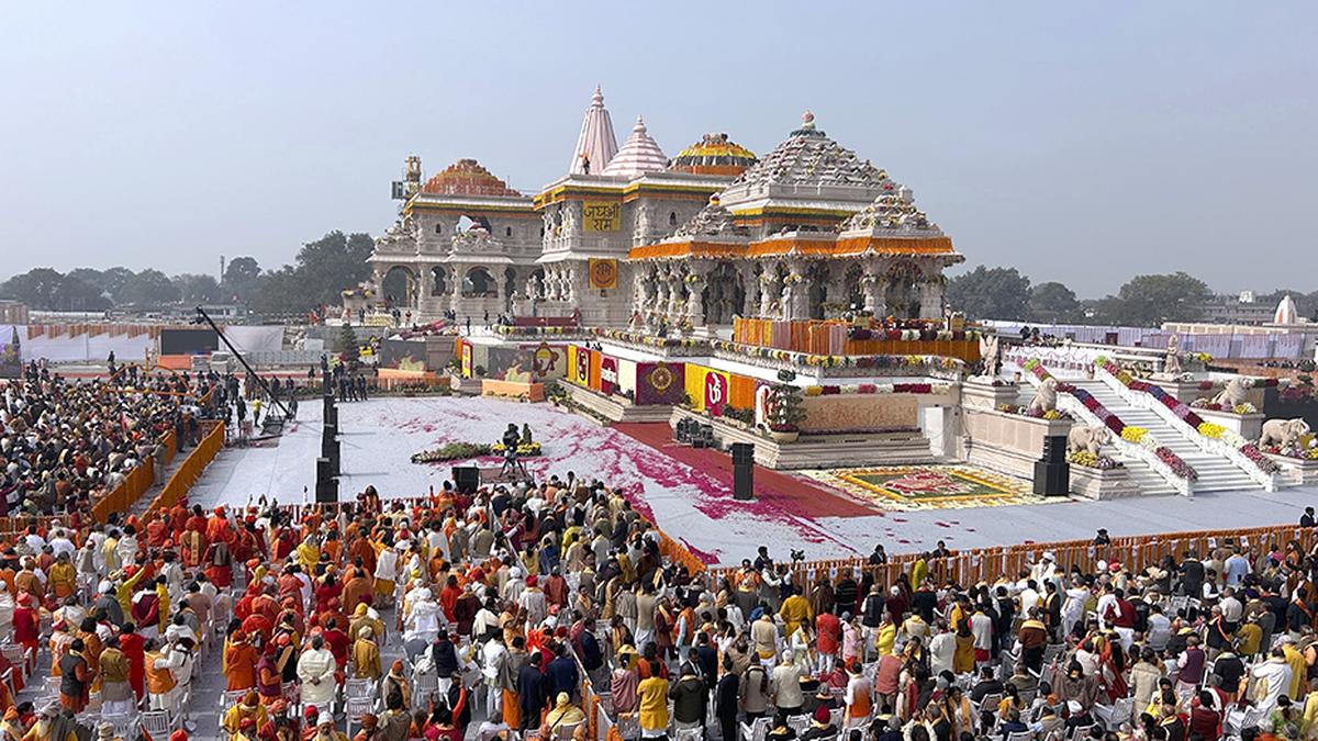 https://th-i.thgim.com/public/incoming/as9tzr/article69664438.ece/alternates/LANDSCAPE_1200/IMG_India_Election_Polic_2_1_FACUH4JH.jpg