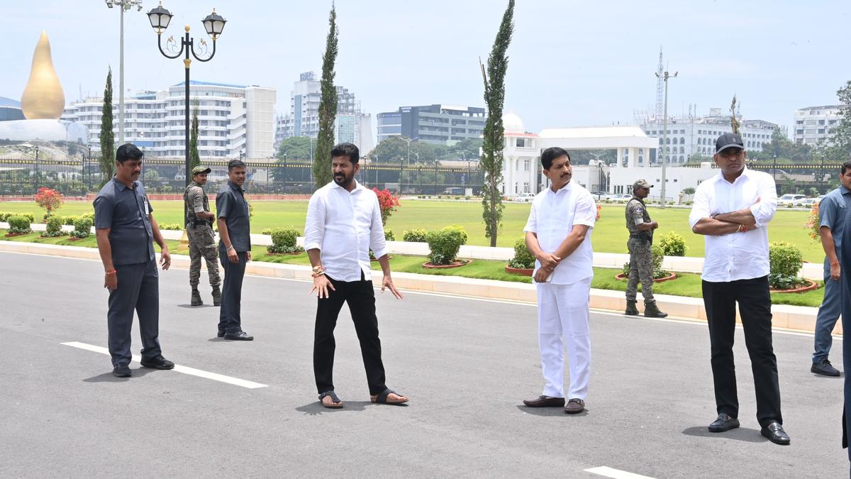 CM inspects site for Telangana Talli statue on Secretariat premises