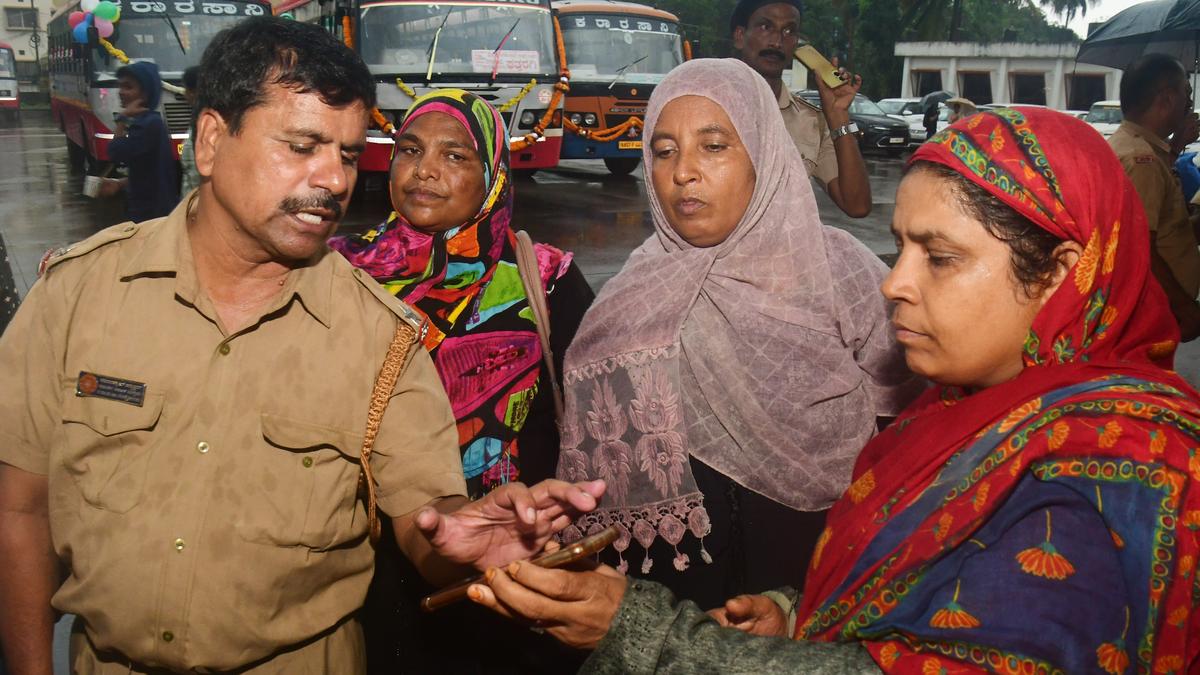 First-time travellers under Shakthi scheme happy over saving money