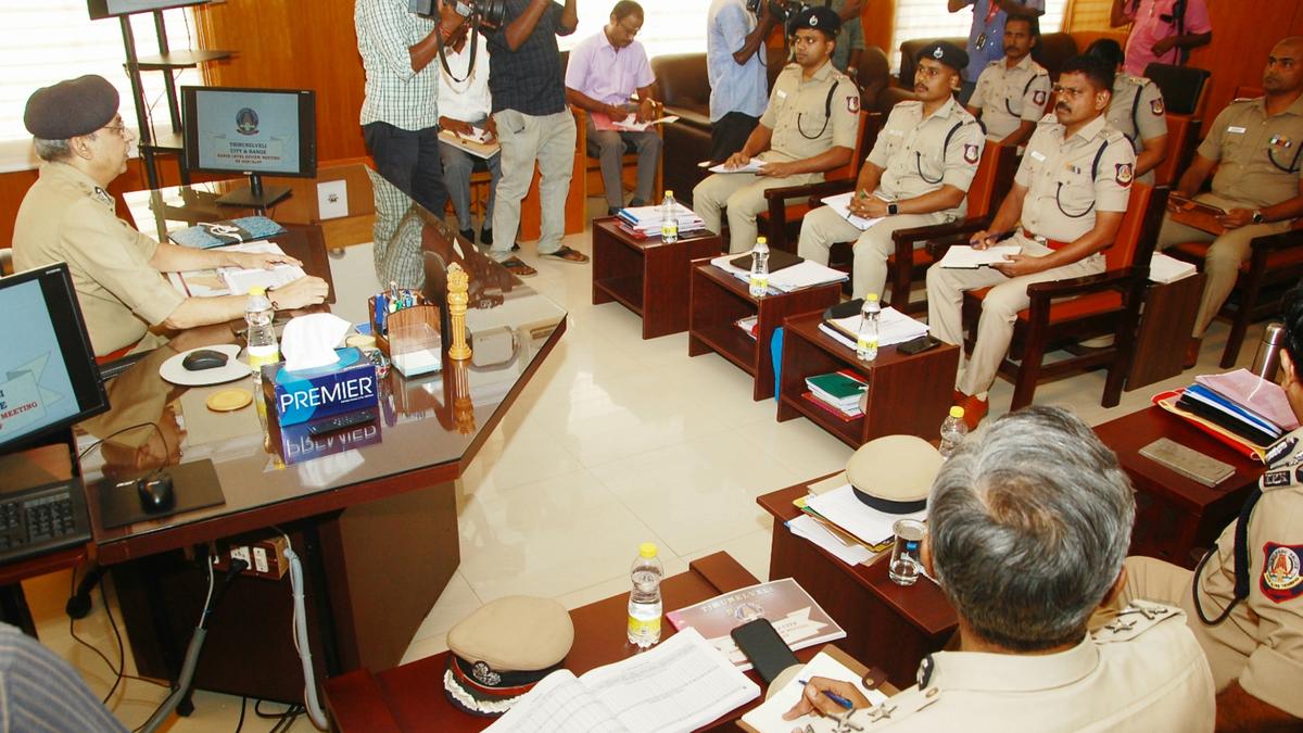 DGP reviews law and order situation, action taken against drug peddlers in southern districts