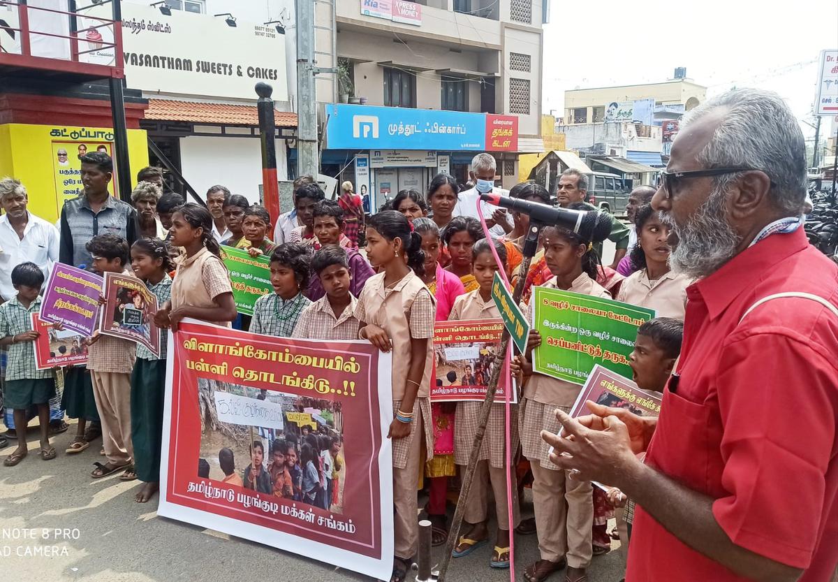 Parents, students of tribal settlement in Erode district protest, demand school for their hamlet