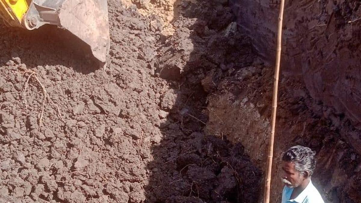 Farmers ‘impound’ earth mover, truck for destroying irrigation tank bed in Sivarakottai