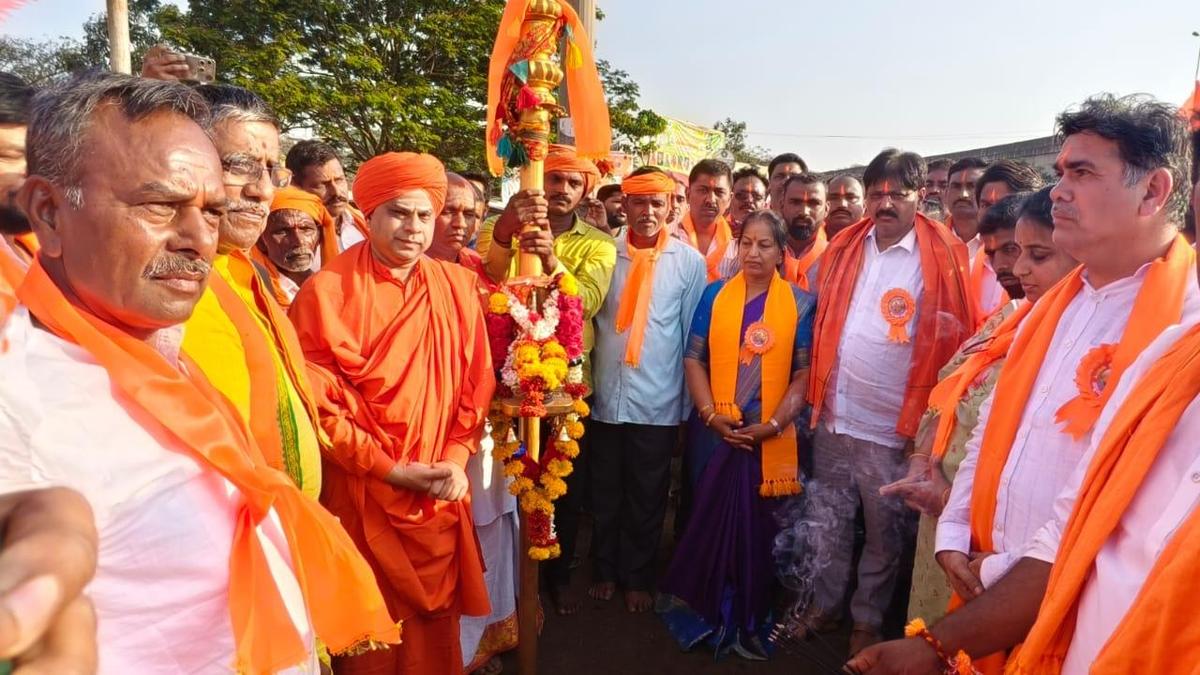 MLA, Congress leaders participate in Hindu Samajotsava rally