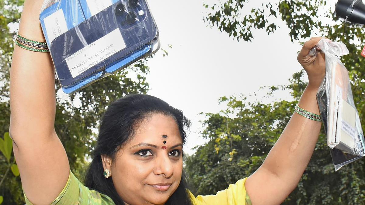 Delhi Excise policy | BRS leader Kavitha appears before ED for third time