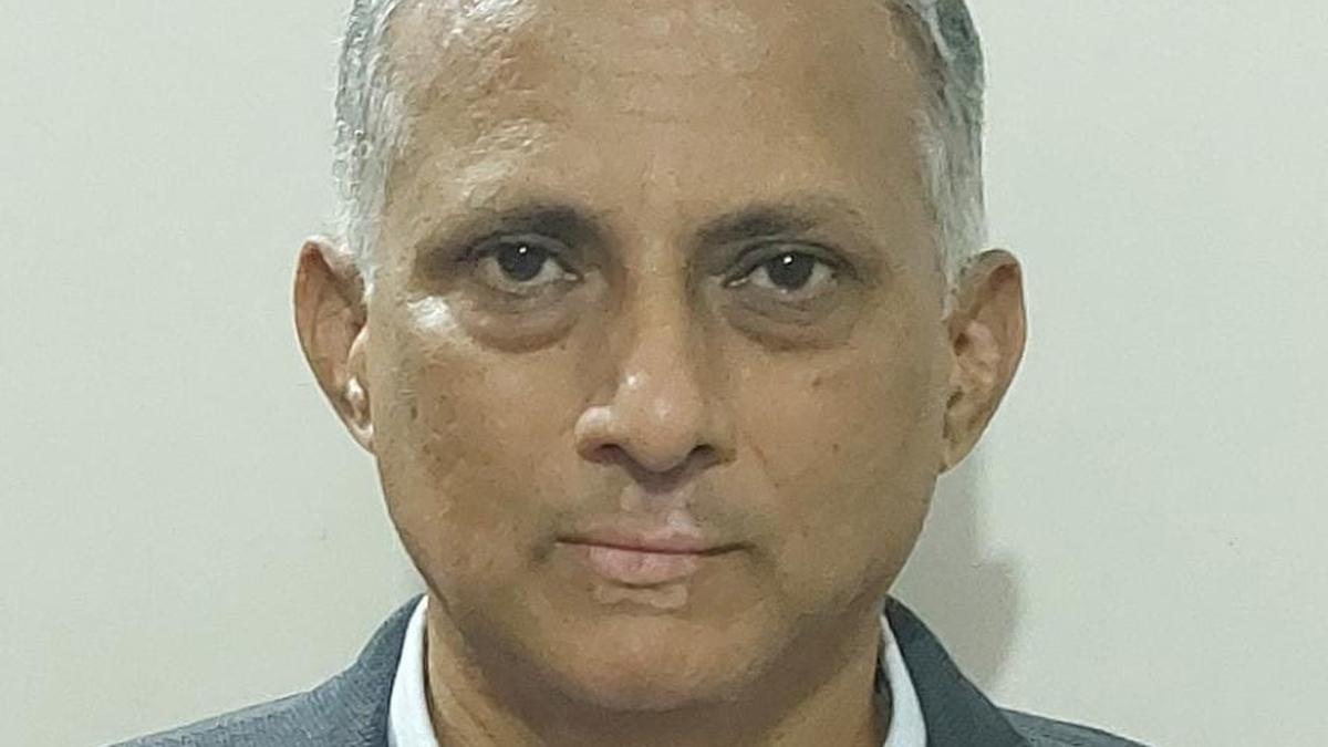 S.V. Krishnamurthy takes charge as VC of Kuvempu University