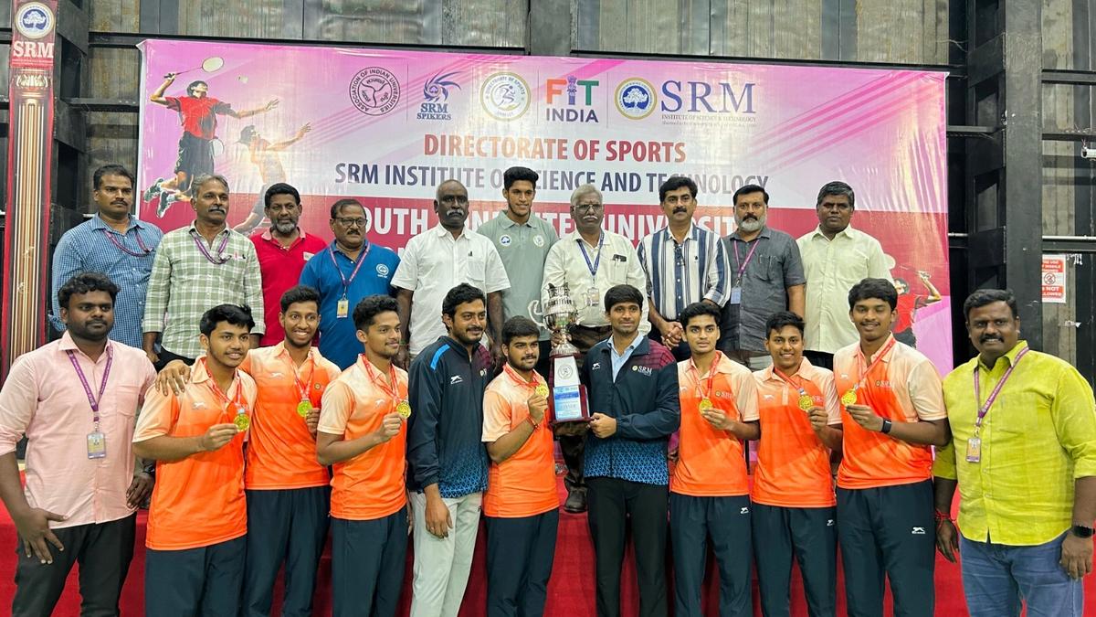 SRM University-AP wins men’s south zone badminton tournament