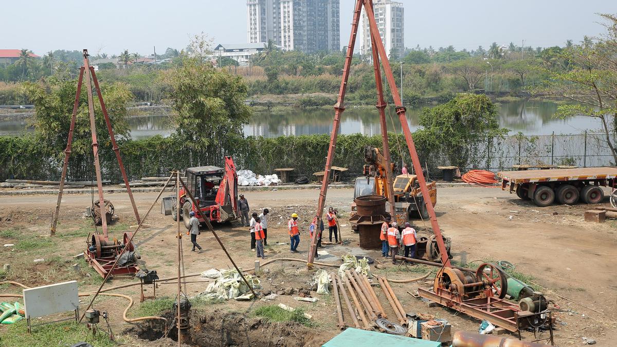Vaduthala-Perandoor bridge work begins
