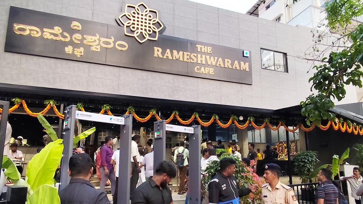 NIA reconstructs crime scene at Rameshwaram Cafe with alleged bomber in Bengaluru