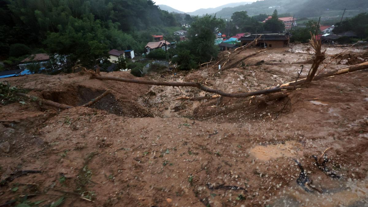 One killed as South Korea rain death toll rises to 11