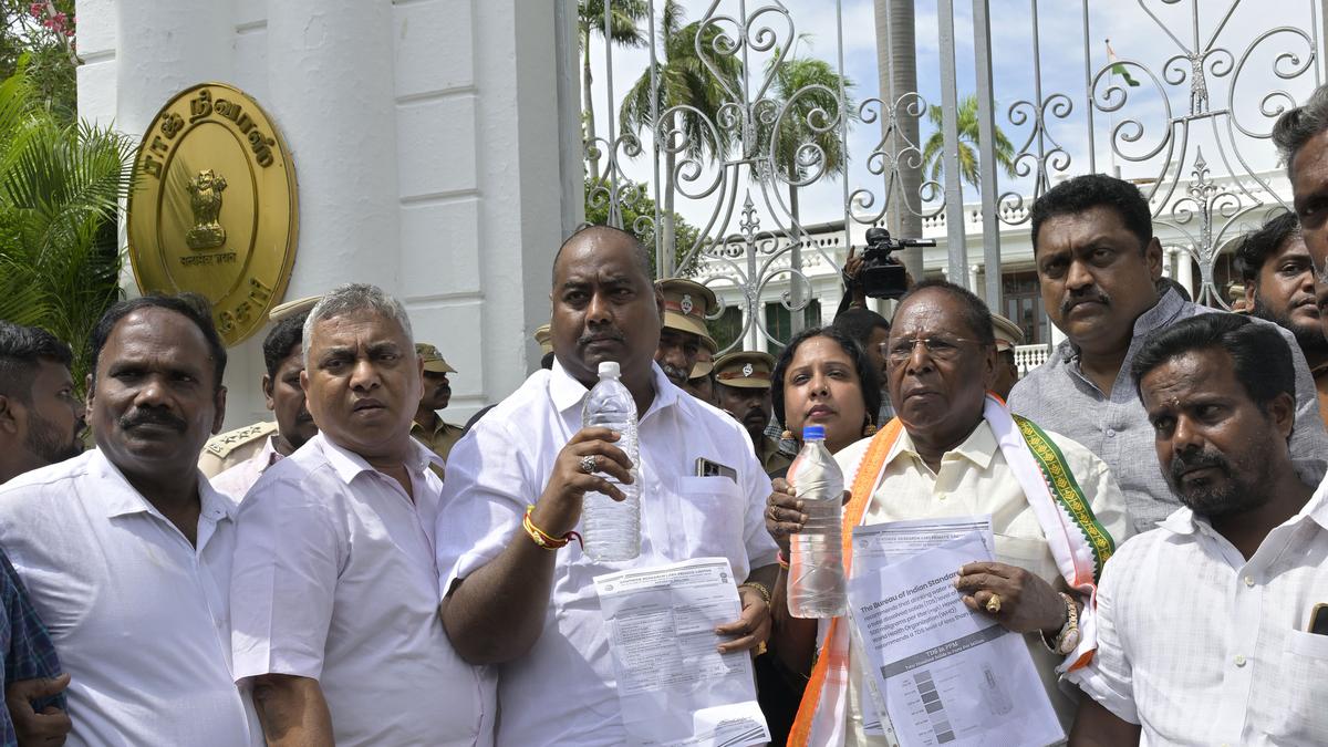 Congress functionaries stage protest over drinking water issue in Puducherry