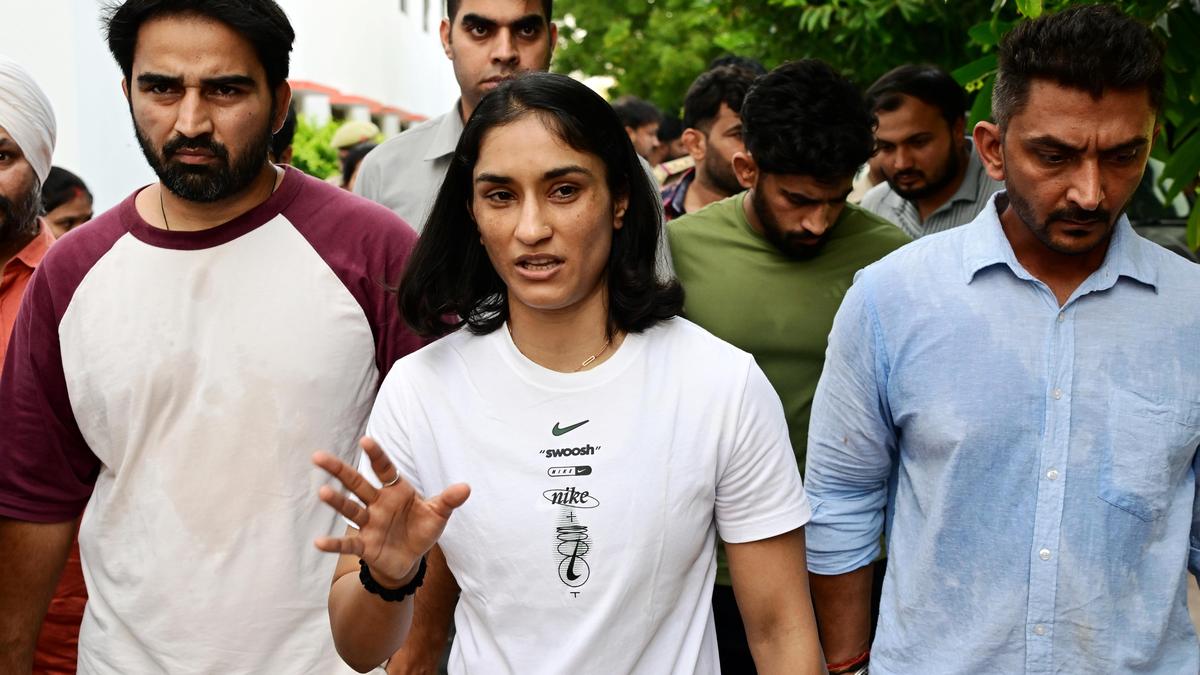 Wrestling | Vinesh insists she is eligible to compete