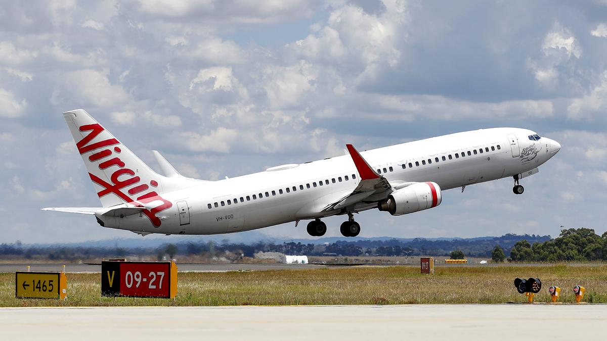 Passenger plane lands safely in New Zealand after a fire shuts down an engine