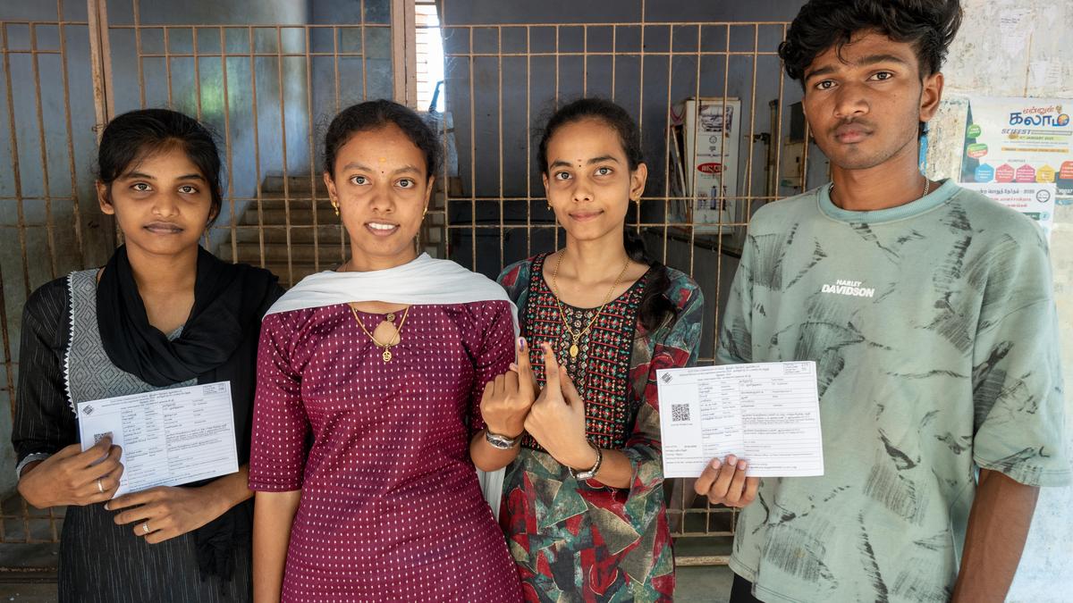 Brisk and peaceful polling in Karur and Ariyalur districts