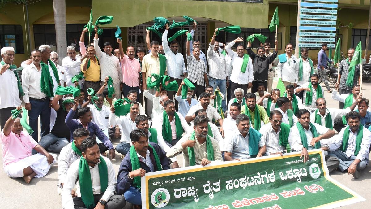 Tiger attacks in Karnataka: Farmers stage protest against Forest Department’s negligence
