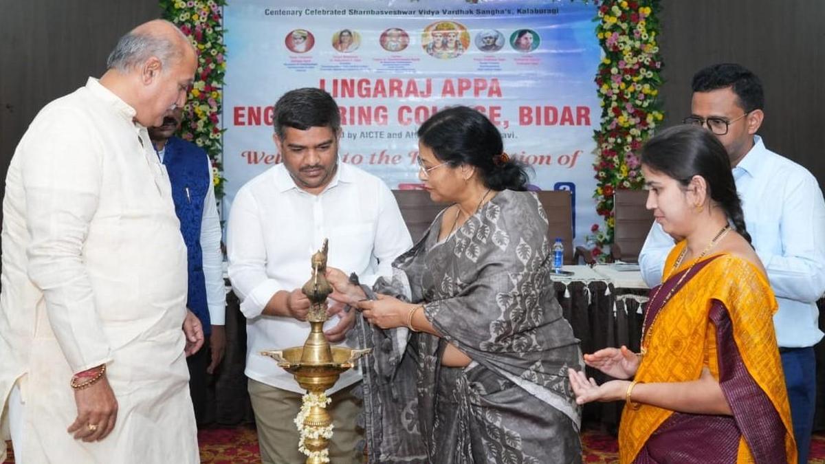 Bidar engineering college job fair fetches 327 placements