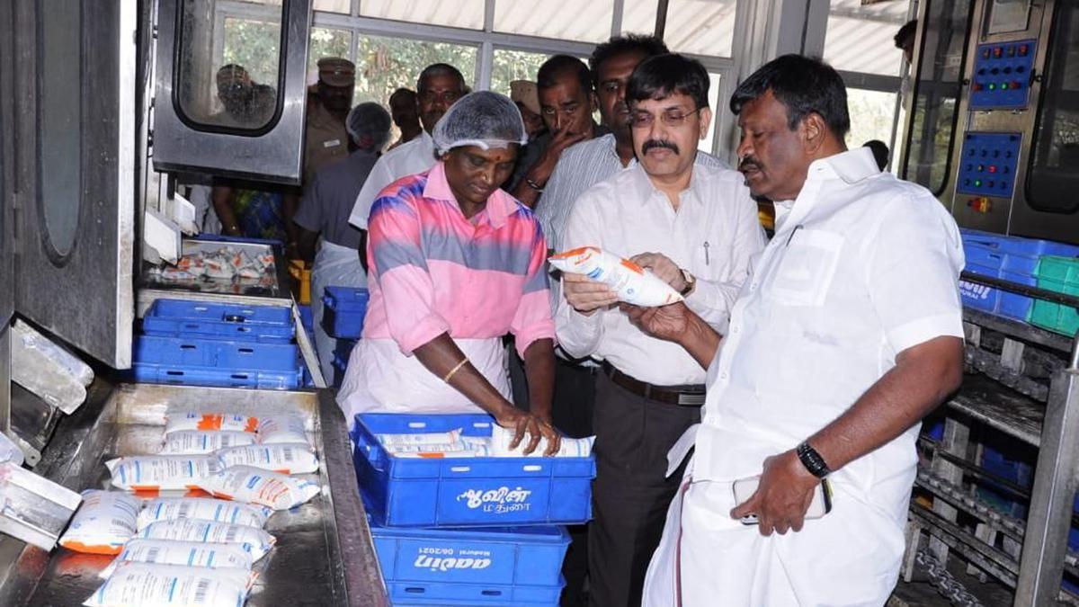 Minister conducts surprise inspection at Madurai Aavin unit