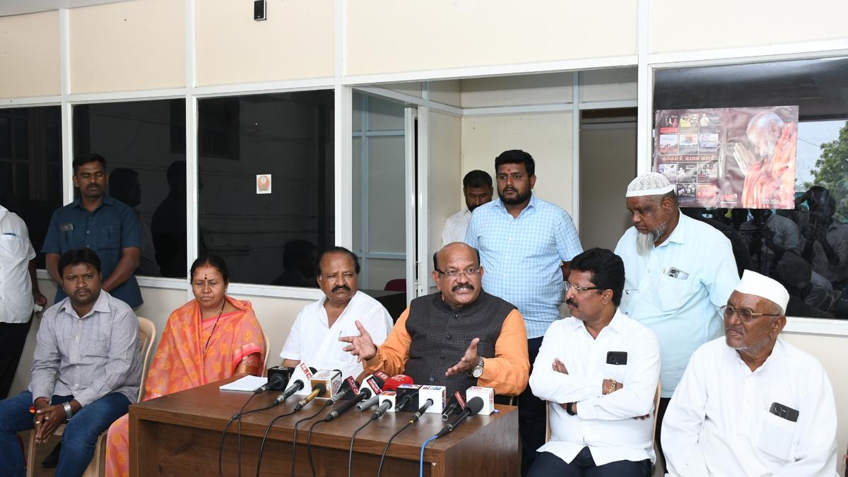 Umesh Jadhav says 40 sheds of Dalits in Kalaburagi demolished without having served notice on them