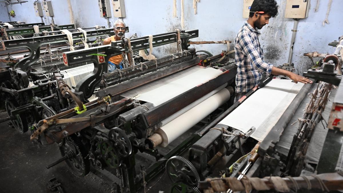 TN Federation of Powerloom Associations seek 30% hike in wages