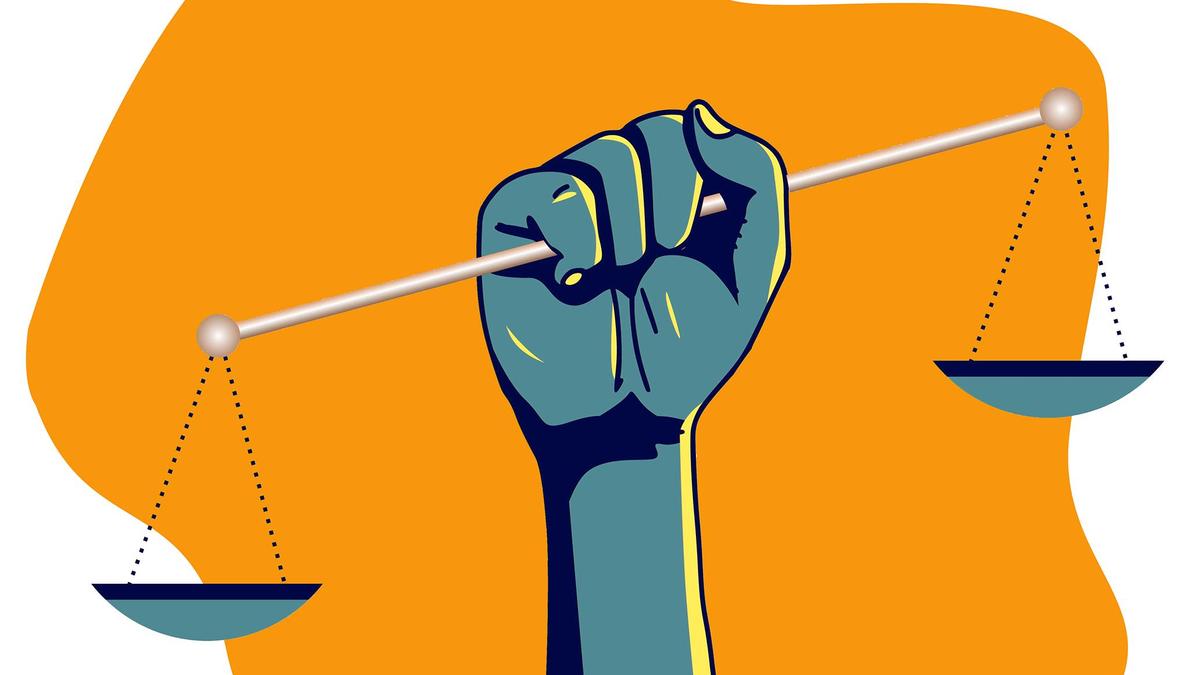 DK Consumer Commission directs BSNL to pay a consumer ₹30,000 for deficiency in service