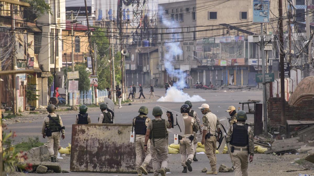 March to Manipur CM’s house foiled; 22 injured