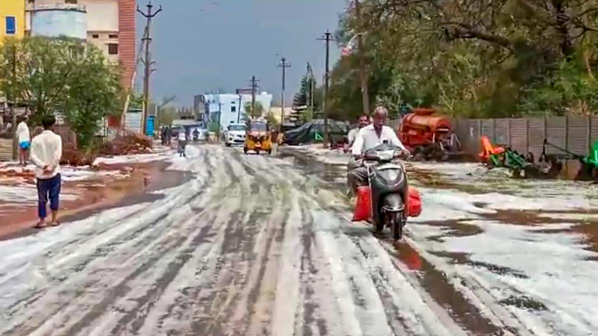 Hailstorm hits Sangareddy and Vikarabad districts