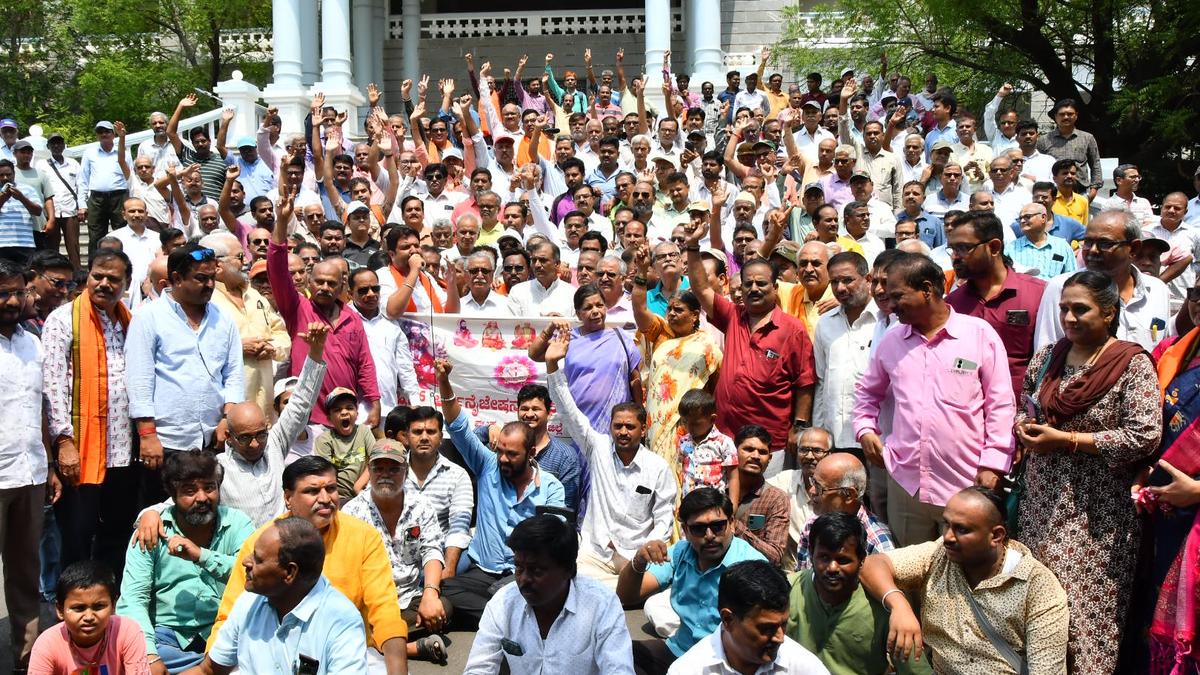 &lsquo;Janivara&rsquo; row: Brahmin community members stage protest, demand action