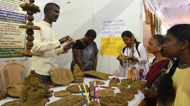 The craftsman who moulds art out of cow dung