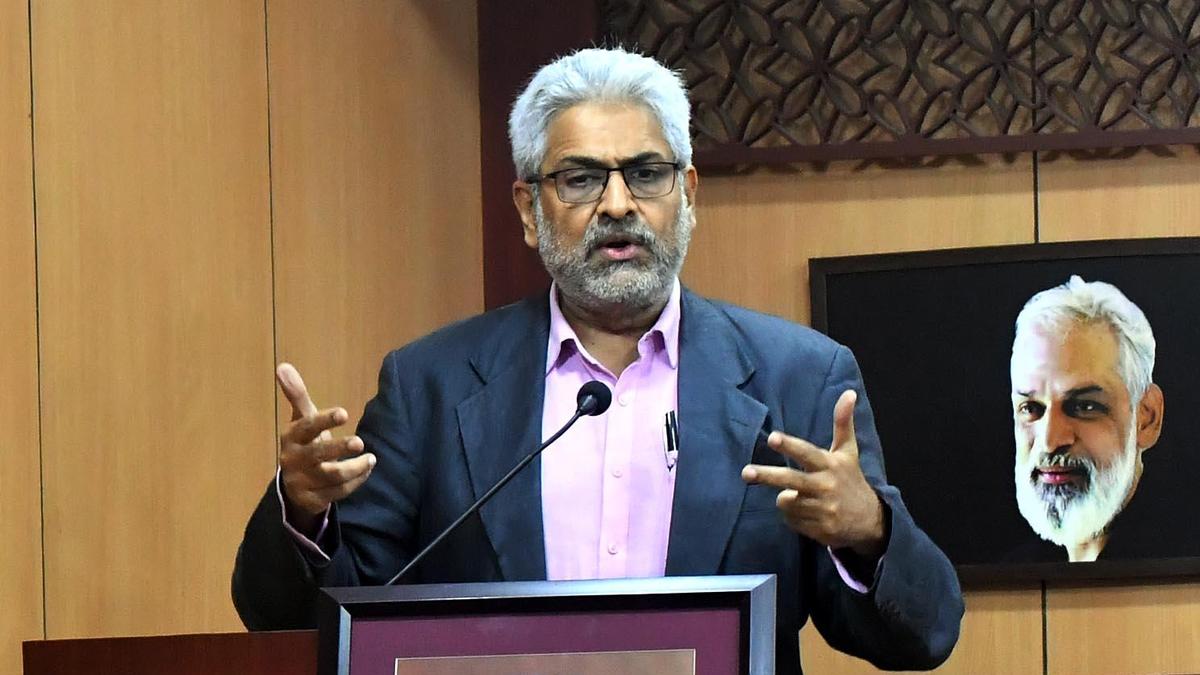 https://th-i.thgim.com/public/incoming/b2s32u/article70979094.ece/alternates/LANDSCAPE_1200/SIDHARTH%20VARADARAJAN_2.jpg