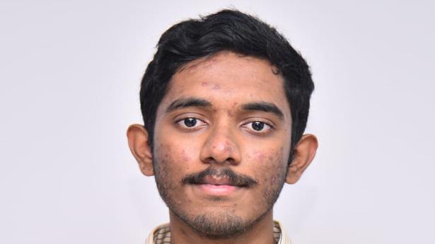 Bengaluru boy tops JEE(Advanced) exam