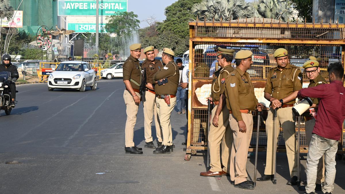 Protesting farmers claim police blocking them from exiting villages