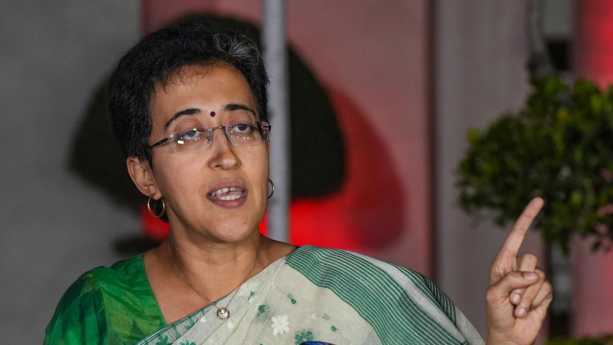 Atishi submits primary report to CM Kejriwal over complaint against Chief Secretary Naresh Kumar