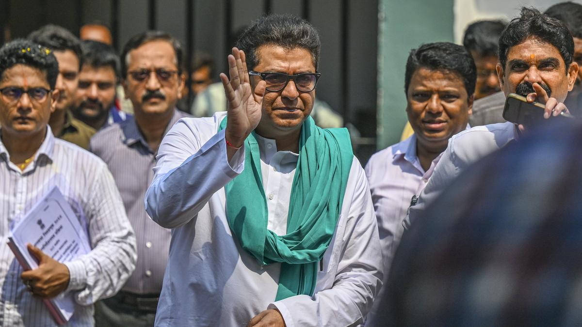 Sena’s Sarvankar seeks Raj’s support in Mahim; BJP firm on backing MNS chief’s son