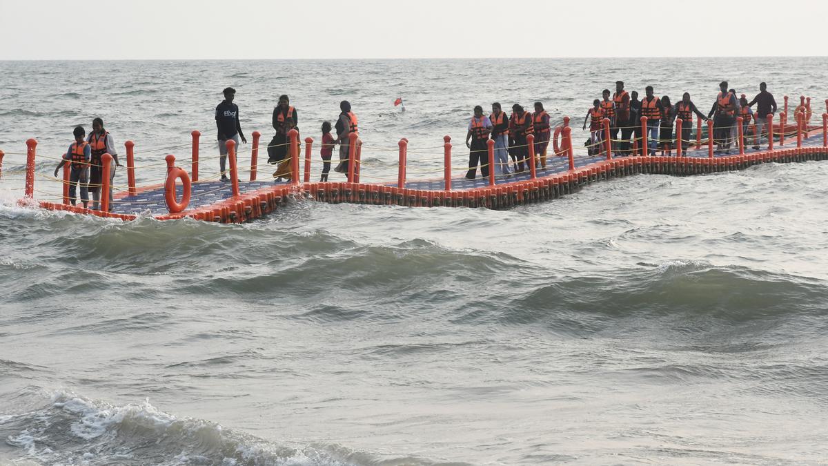 Safety audit of Kuzhuppilly floating bridge sought