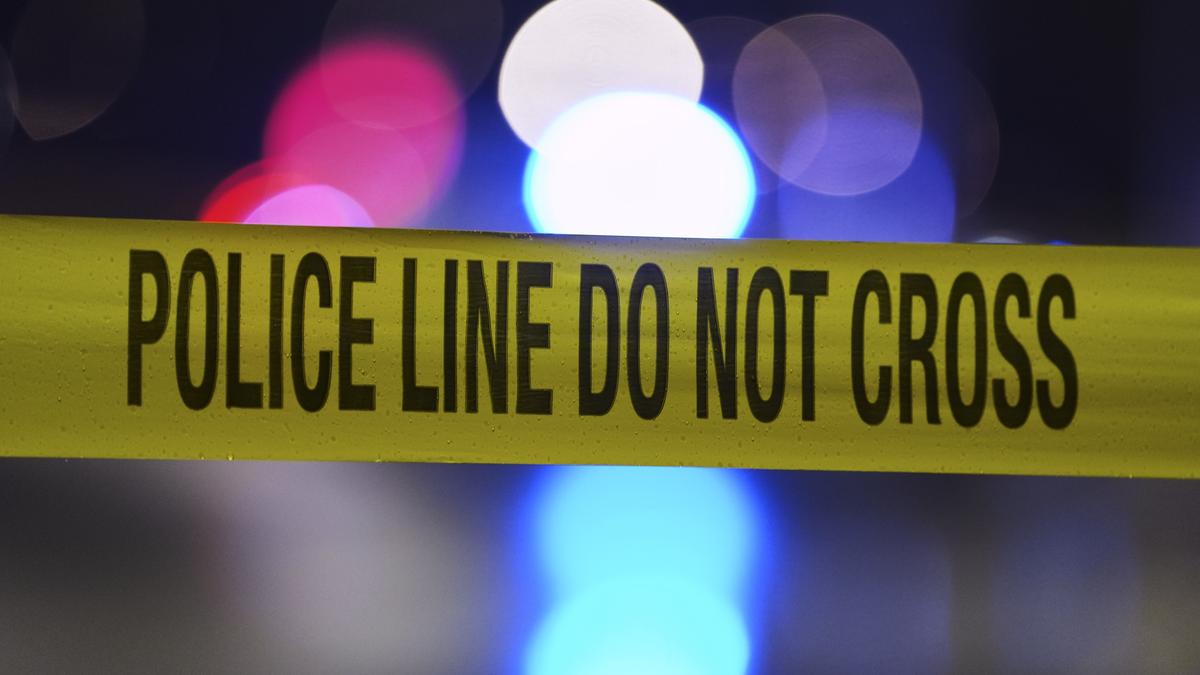 https://th-i.thgim.com/public/incoming/b46wuh/article69668712.ece/alternates/LANDSCAPE_1200/Philadelphia_Small_Plane_Crash_67410.jpg