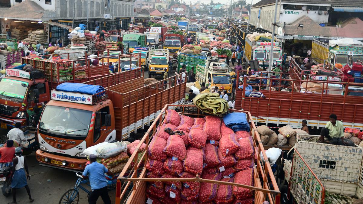 Heavy rush at Koyambedu market ahead of election day