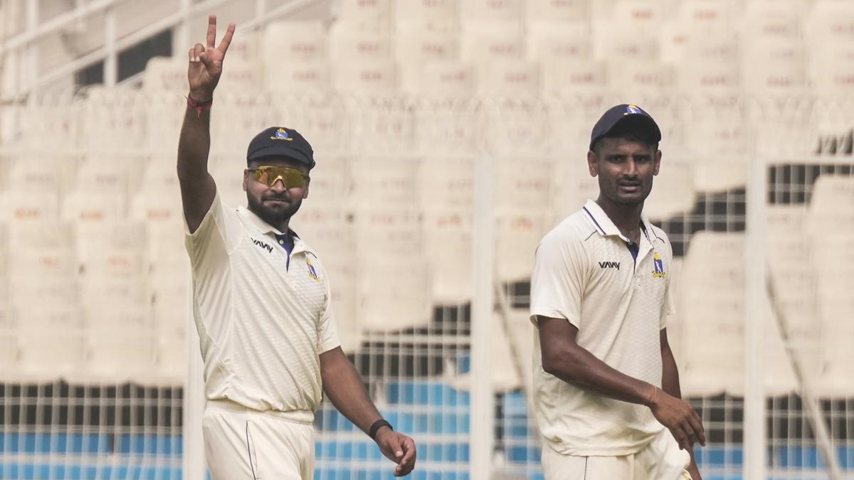 RANJI TROPHY | Bengal has the advantage after Mukesh and Jaiswal’s superlative bowling