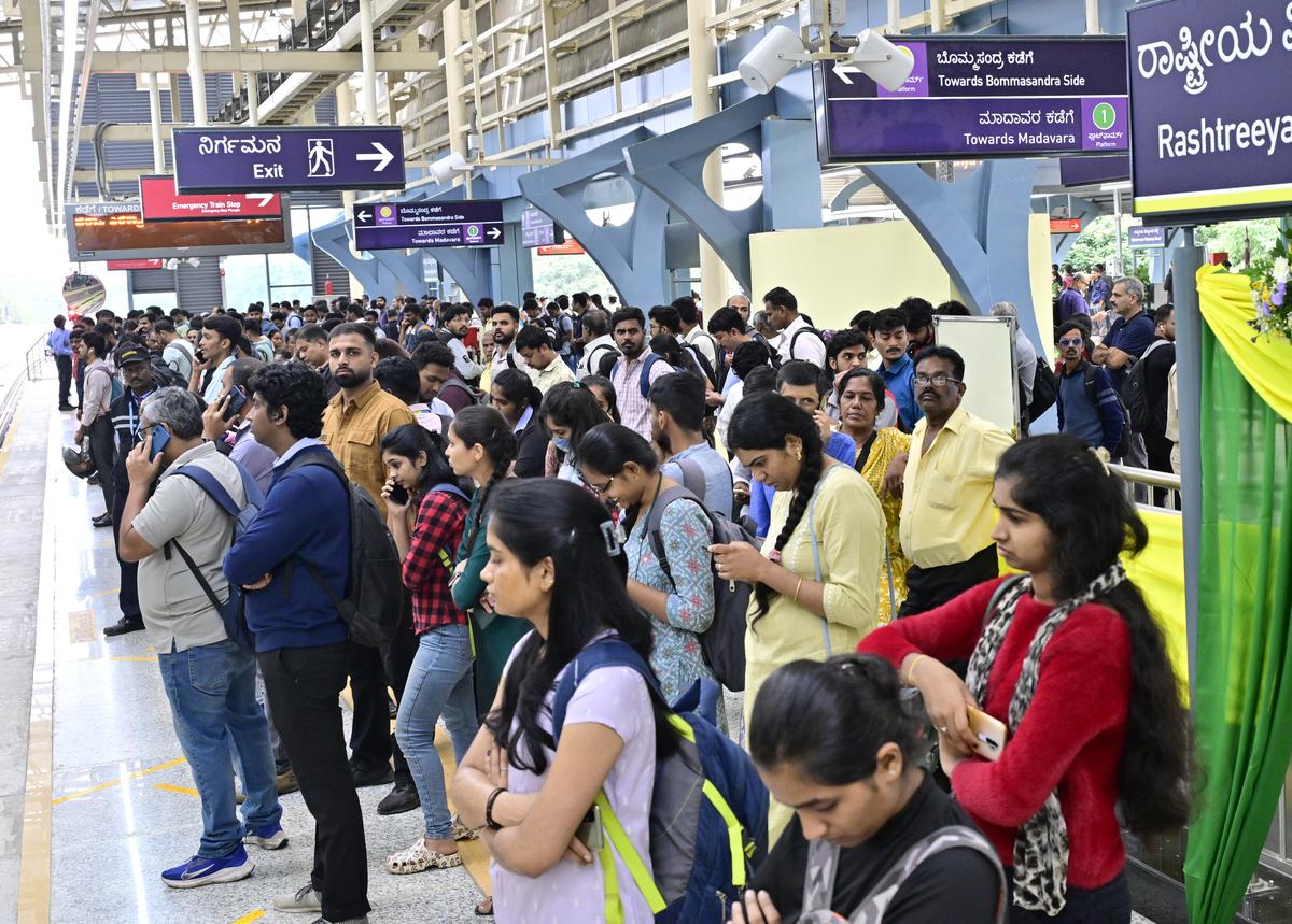 On the launch of the yellow line, there were only three trains, while the vehicles faced more than 25 minutes at busy hours, which led to serious overcrowding. File