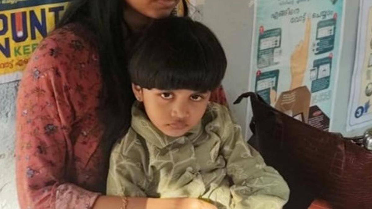 Kerala Assembly Elections 2026: Commotion at Koorkenchery as woman with bandaged index finger denied permission to vote