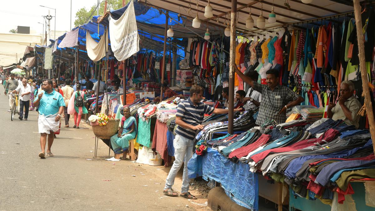 Over 120 vendors to be relocated from Teppakulam in Tiruchi to decongest busy roads