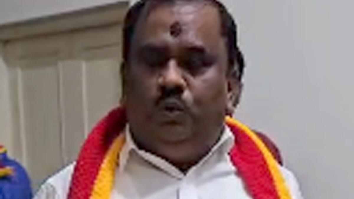 Karnataka Rakshana Vedike leader Narayana Gowda released on bail, arrested again in Bengaluru