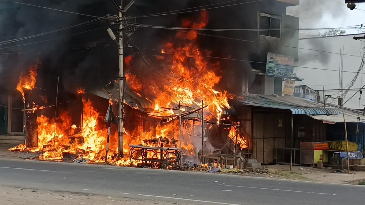 Clash erupts between two caste groups in Salem; mob sets fire to shops, damage vehicles