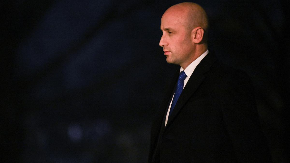 U.S. agents involved in fatal Minneapolis shooting placed on leave