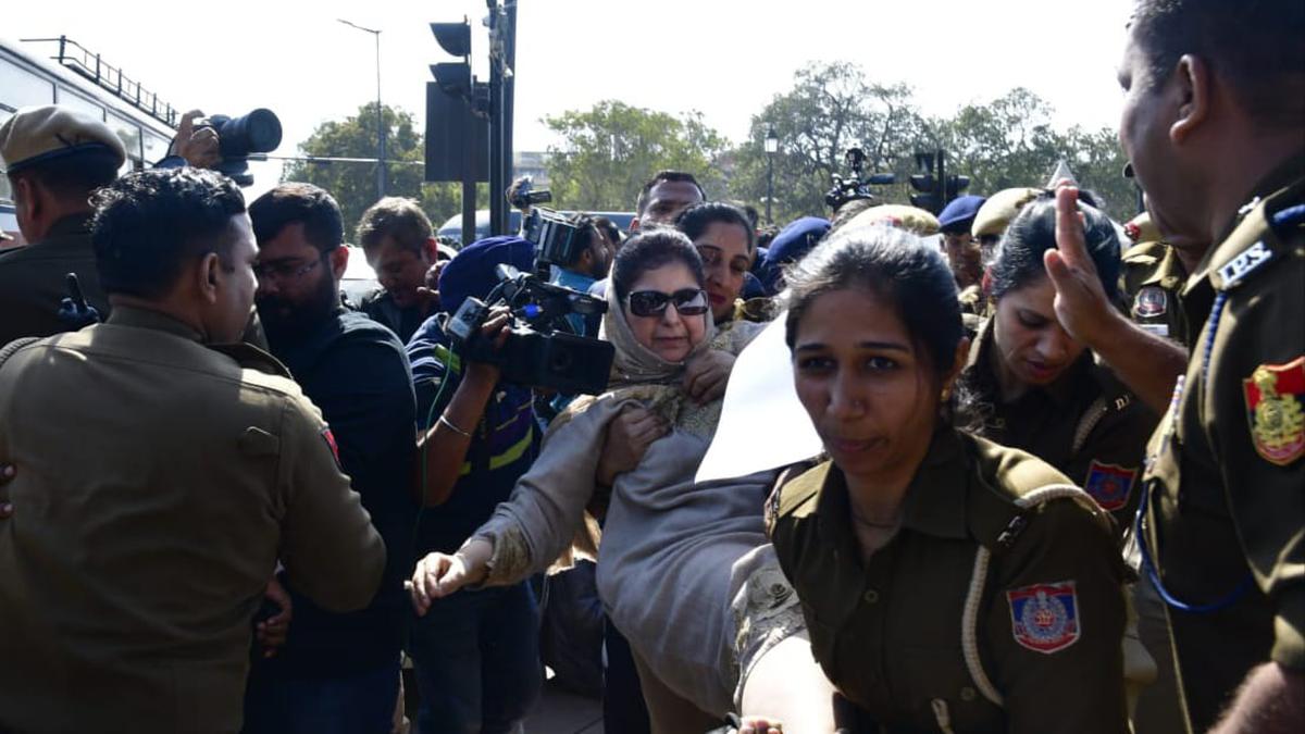 Mehbooba Mufti detained during protest against J&K anti-encroachment drive