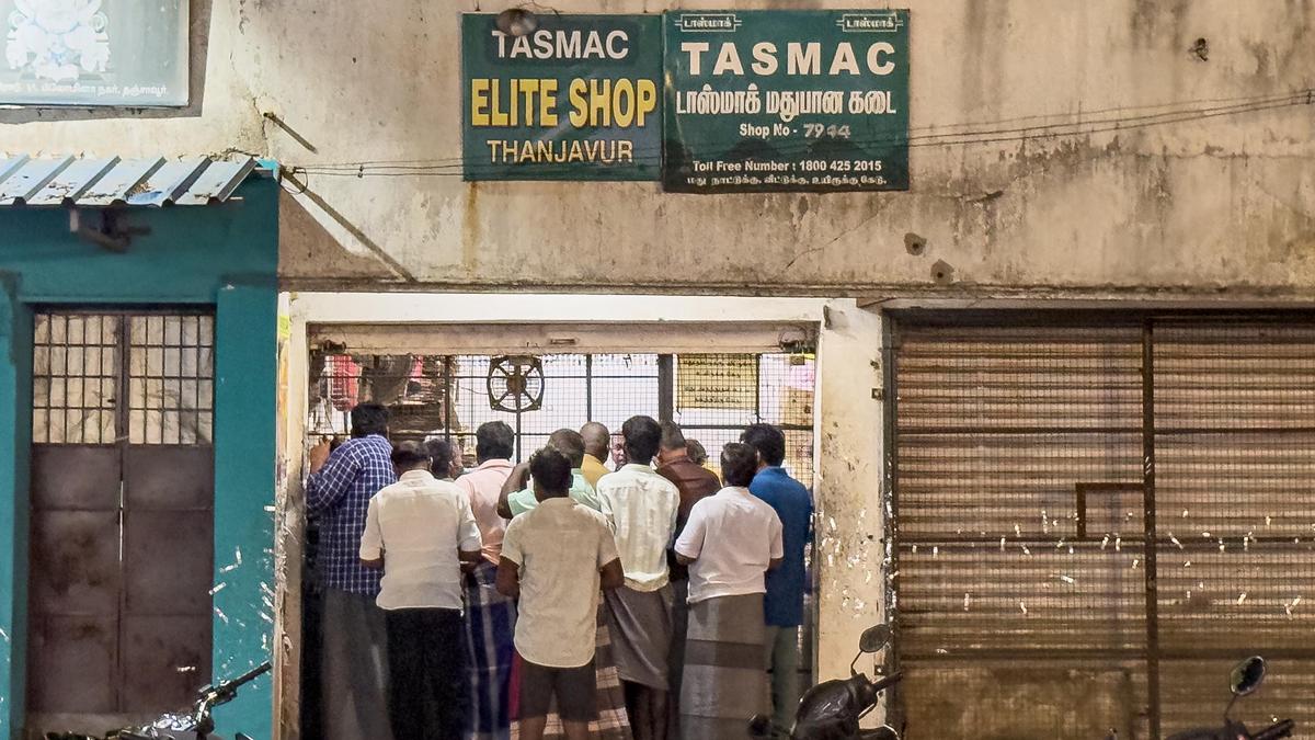 ₹10 overcharge: At TASMAC outlets, low-paid workers bear cost of administrative failure