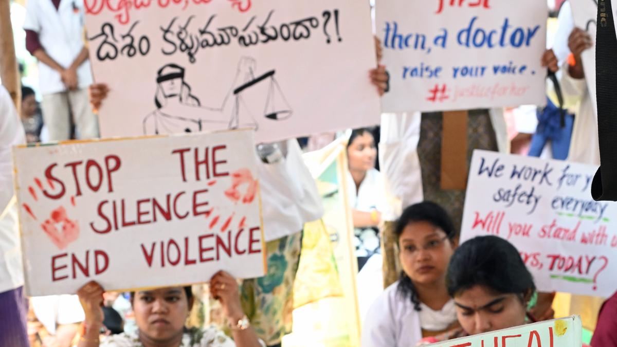 Junior doctors and medical students take out rally in Visakhapatnam