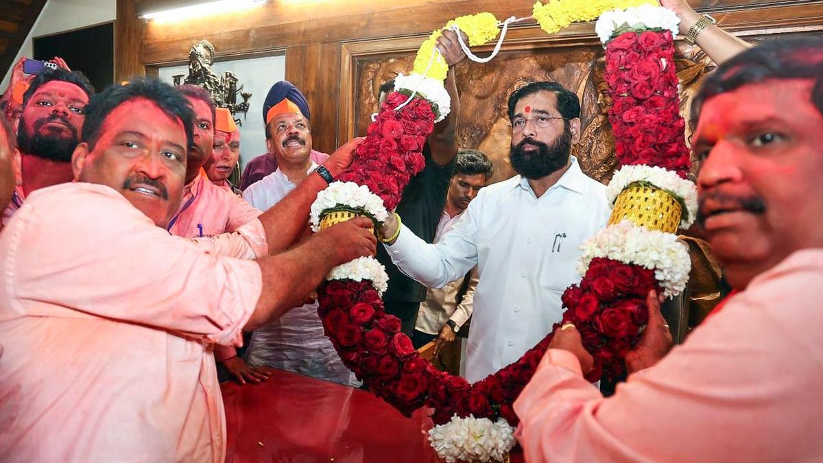 All elected Shiv Sena corporators taken to Mumbai hotel for meeting, day after Maharashtra civic poll results