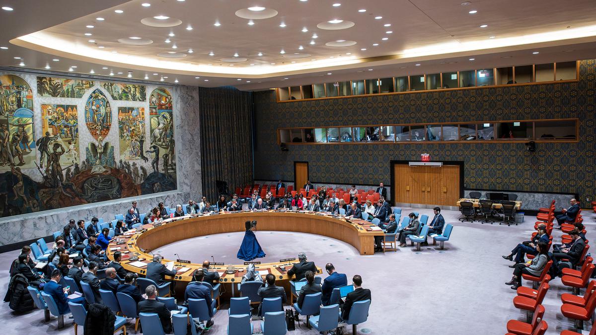 U.N. Security Council refers Palestinian application to become full U.N. member to committee