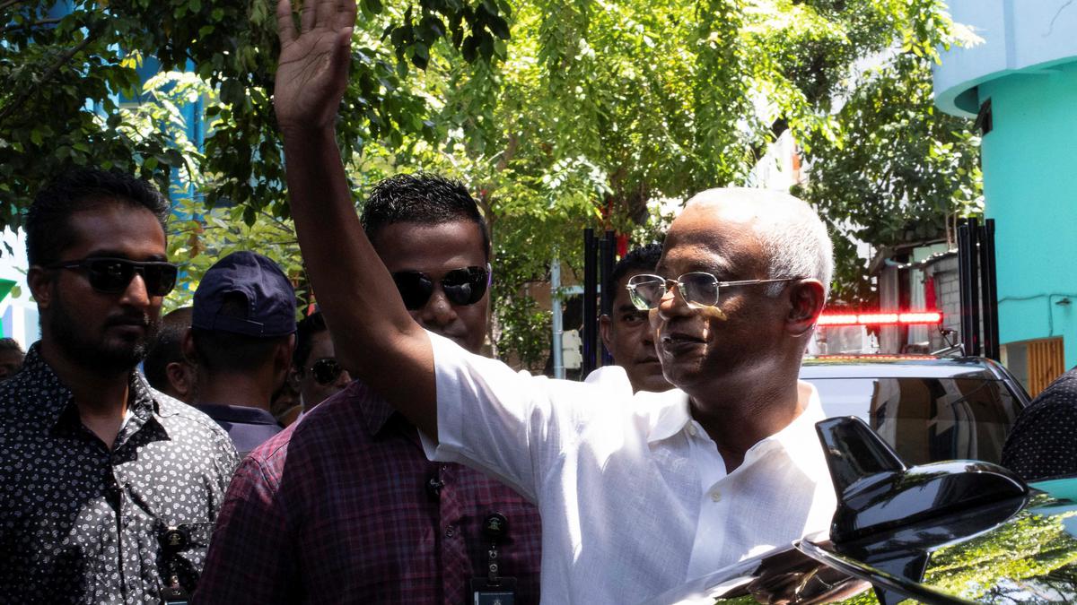 Maldives President Ibrahim Mohmed Solih to face runoff following tough challenge from rival