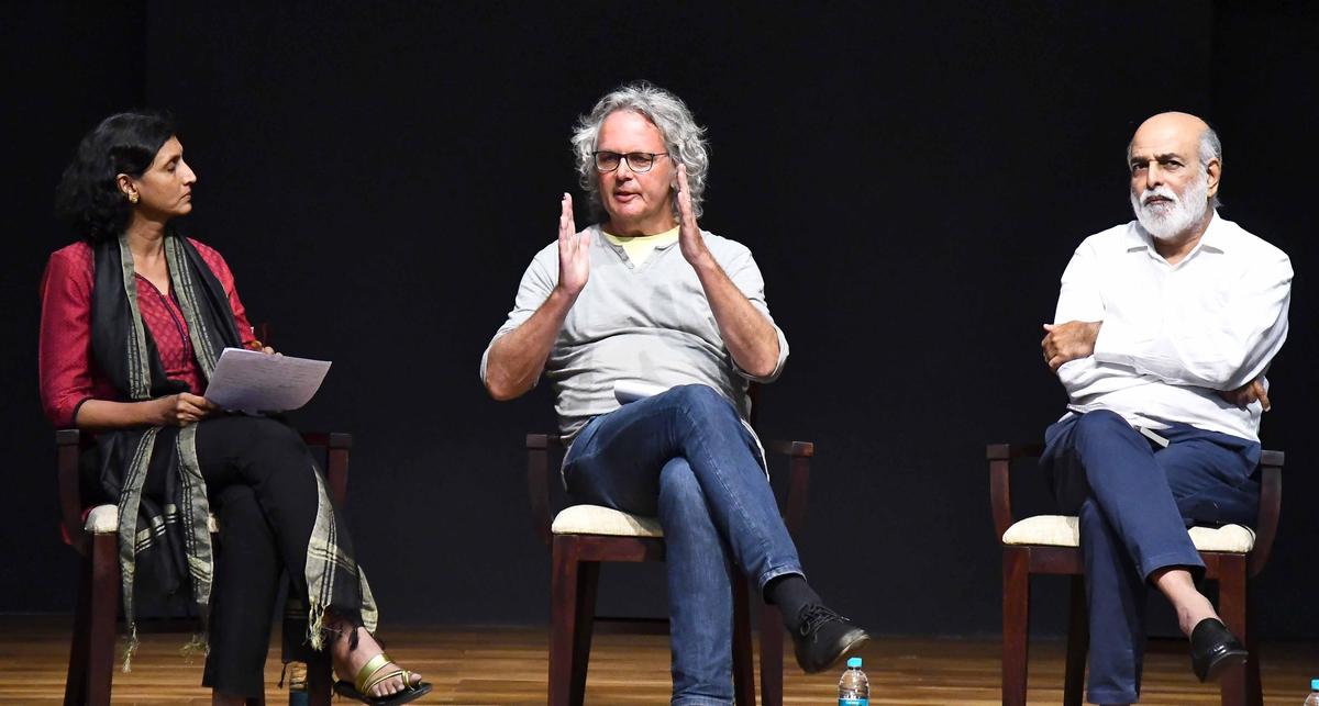Helmut Schippert (centre) with Sashi Kumar (right) at a panel discussion at Asian College of Journalism